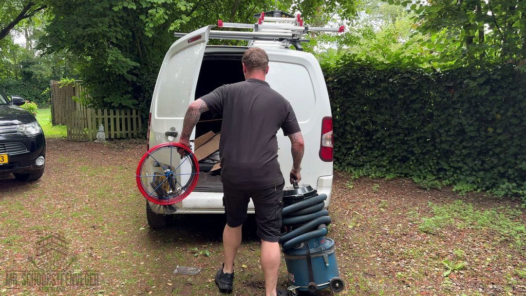 Schoorsteen onderhoud Rijen ladder bus Schoorsteen onderhoud Rijen ladder bus