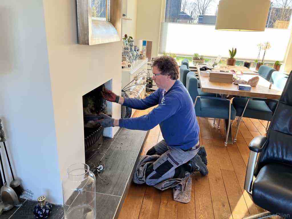 Schouw inspectie Rijen schoorsteenveger Schouw inspectie Rijen schoorsteenveger